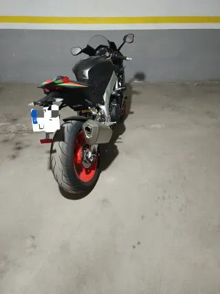 Aprilia RSV4