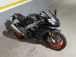 Aprilia RSV4