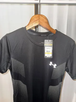 Camiseta Under Armour M Negra