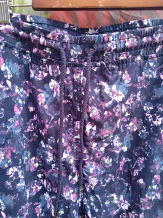PANTALONES 4XL:ESTAMPADO AZUL Y MALVA/AZUL:1X1,5€