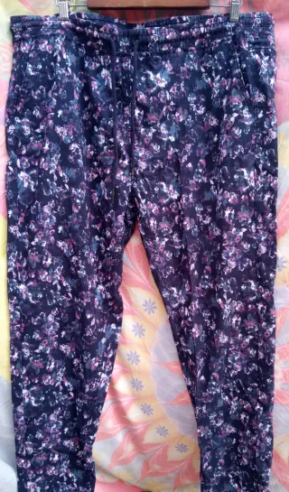 PANTALONES 4XL:ESTAMPADO AZUL Y MALVA/AZUL:1X1,5€