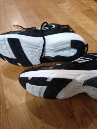 Bambas deportivas negras Talla 38