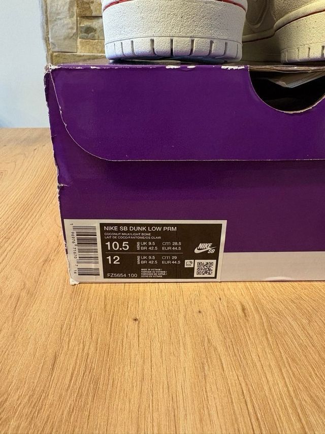 Nike SB Dunk Low City of Love