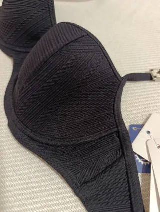 Bikini (top) con aros Cris Zarel/ Docor 90B