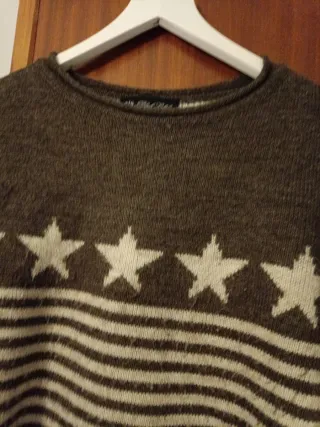 Jersey verde con estrellas blancas