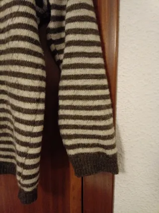 Jersey verde con estrellas blancas