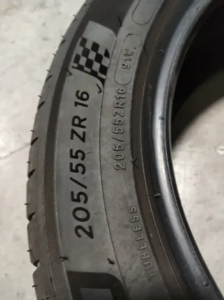 Ruedas 205/55r16 ps4 al 60 por ciento
