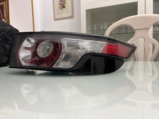 Piloto trasero derecho Range Rover Evoque.