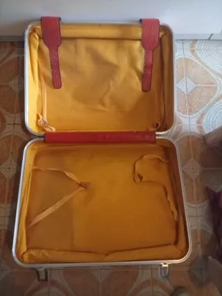 Maleta Rígida Vintage Roja