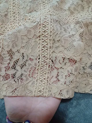 Blusa ZARA encaje beige Talla XS