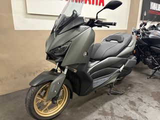 Yamaha XMAX 300 Tech MAX 2021