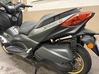 Yamaha XMAX 300 Tech MAX 2021