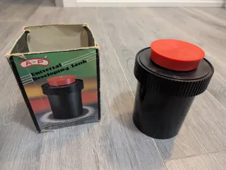 Tanque revelado universal