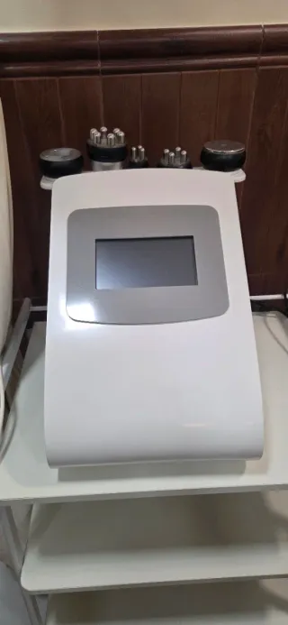 Máquina de cavitación vacum y radiofrecuencia