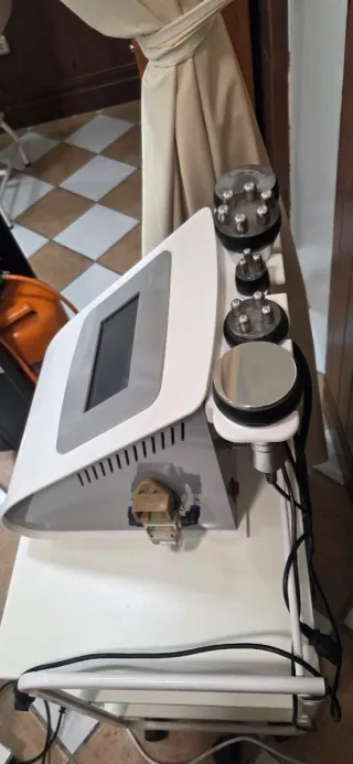 Máquina de cavitación vacum y radiofrecuencia