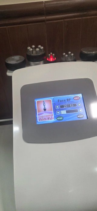 Máquina de cavitación  vacum y radiofrecuencia