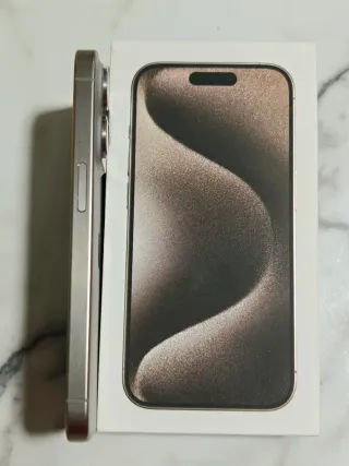 iPhone 15 Pro Max 128GB Gris Titanio