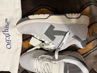 Off-White fuori ufficio Grigi e Bianchi