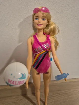 Muñeca Barbie Nadadora Malibu