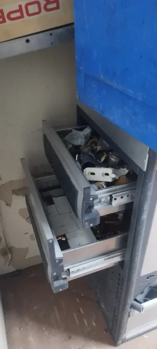 Estantería para furgoneta