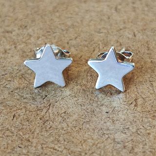 PENDIENTE DE PLATA DE LEY 925 ESTRELLA A ESTRENAR