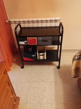 Mesilla auxiliar con ruedas