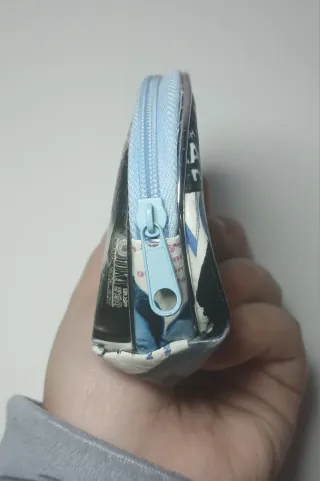 Monedero Estampado Revistas Vogue Azul