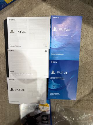 PS4 Slim 500GB Negra + 4 Juegos y mando