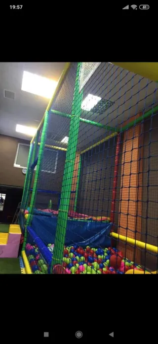 Se alquila o se transpasa parque de bolas pizpiret