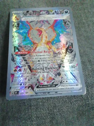 Carta Charizard EX 223/197