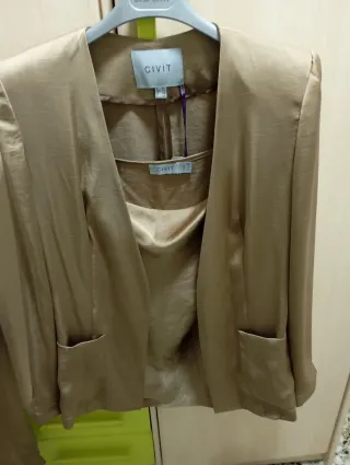 Conjunto satinado Luis Civit dorado