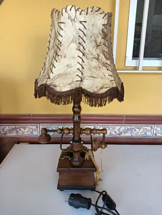 Lámpara de Mesita Teléfono Madera Antigua