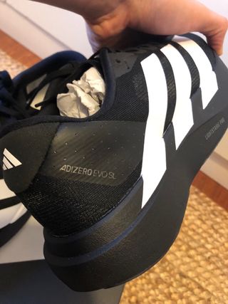 Adidas adizero evo SL Talla 43 1/3 Nuevas