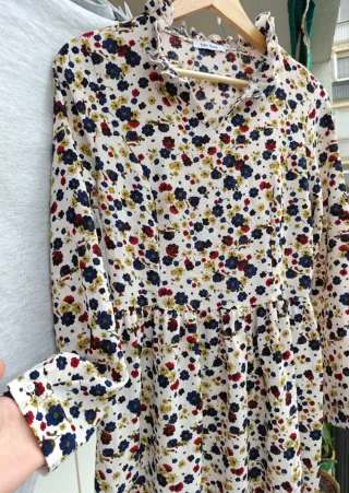 Vestido floral Talla M/L, NUEVO