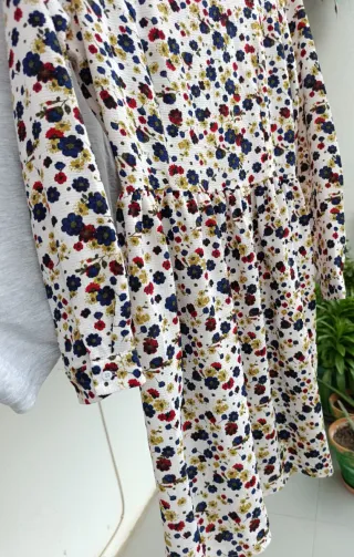 Vestido floral Talla M/L, NUEVO