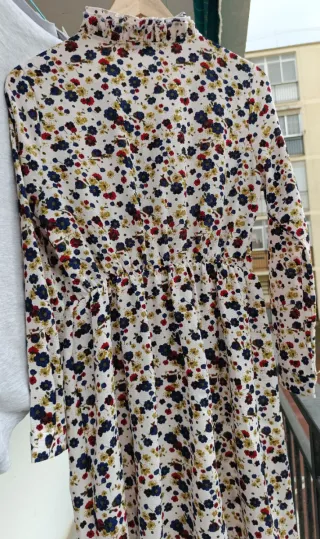 Vestido floral Talla M/L, NUEVO