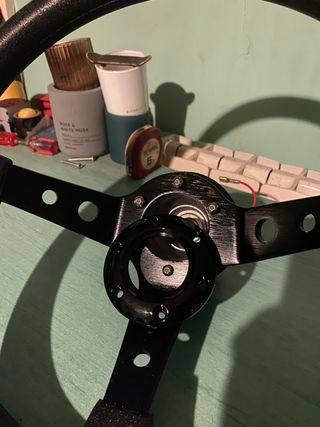 Volante desplazado + piña Opel Corsa B