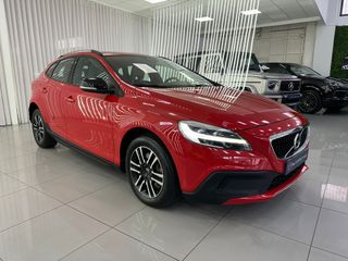 VOLVO V40 Cross Country 2.0 D2 Momentum