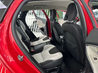 VOLVO V40 Cross Country 2.0 D2 Momentum