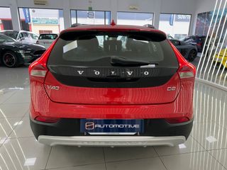 VOLVO V40 Cross Country 2.0 D2 Momentum