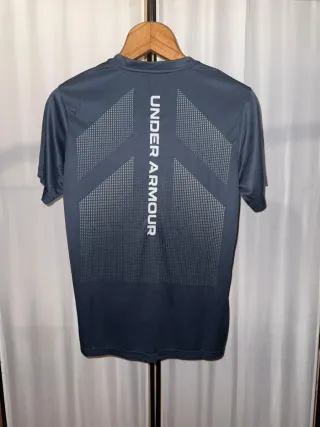 Camiseta Under Armour Talla M Gris