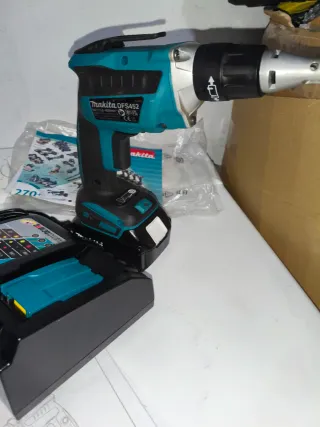 Atornillador Pladur Makita DFS452 18V LXT