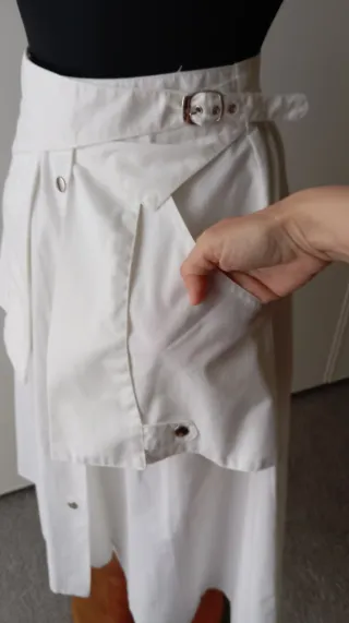 Falda vintage blanca.