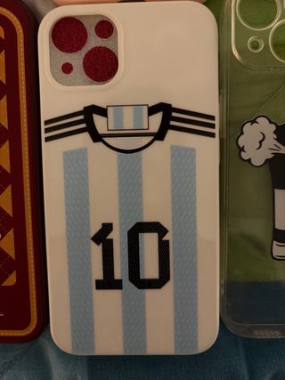 Fundas iPhone 14 (3€ cada una)