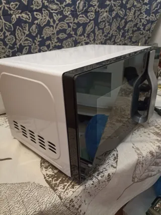 Horno Microondas Blanco