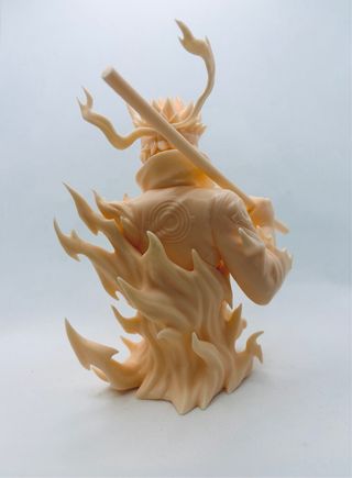 Figura Naruto de resina