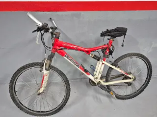 Bicicleta de Montaña Decathlon Roja
