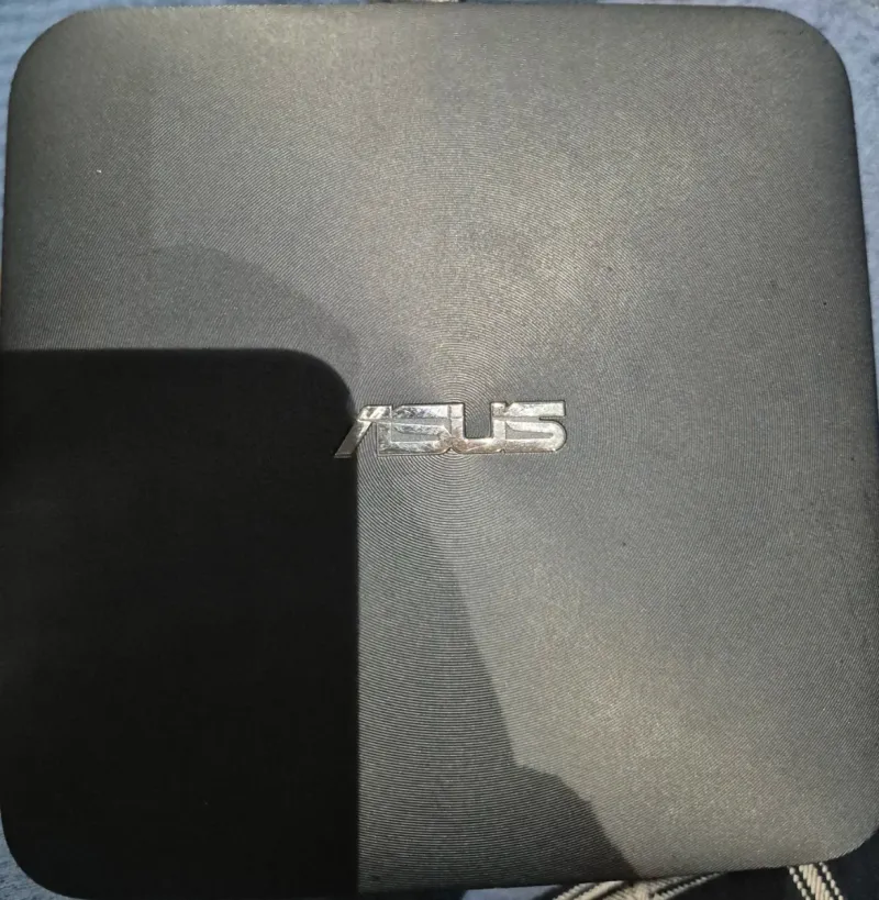 mini PC ASUS VivoMini UN45.