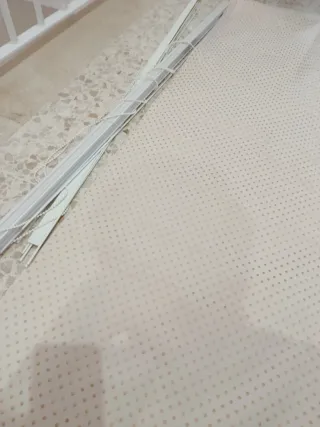 Stor  beige con puntos en beys más oscuro