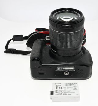 CAMARA REFLEX DIGITAL CANON EOS 700D (REBEL T5i)+